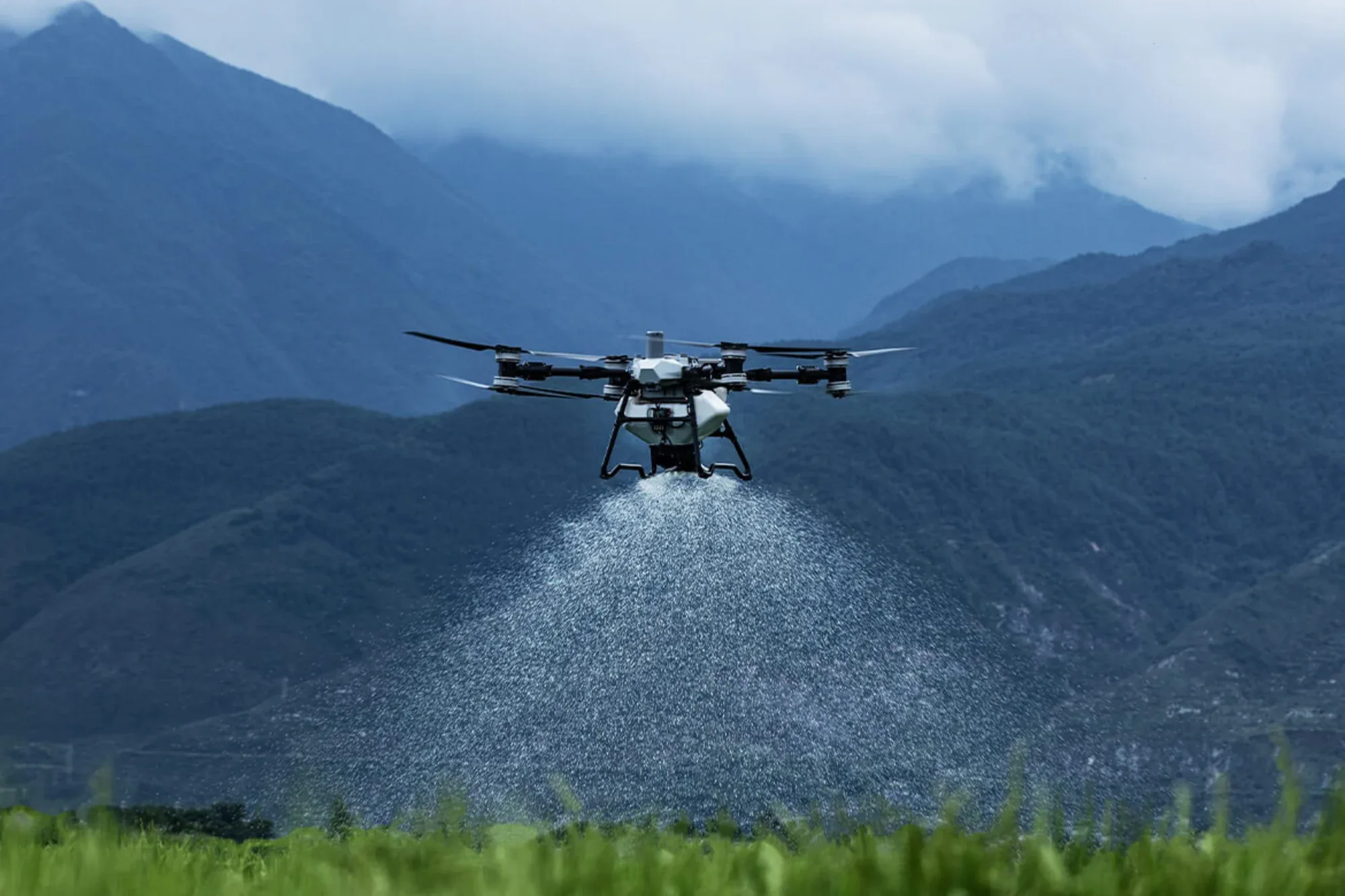 Fertilización con dron agrícola